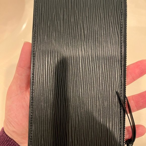 NEW UNUSED LOUIS VUITTON LV BLACK EPI LEATHER FELICIE ZIP INSERT SILVER HARDWARE - Picture 10 of 13